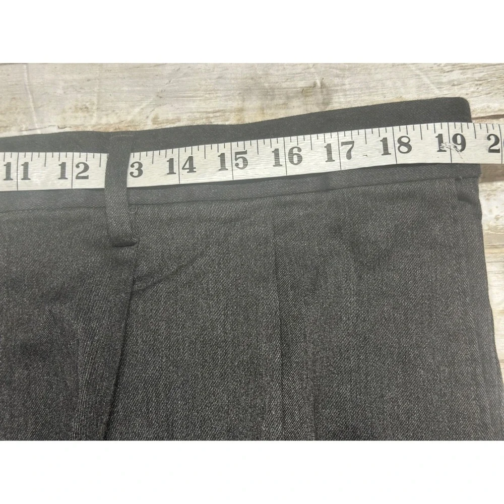 Dockers Comfort‎ Mens 40x30(actual 39x29) relaxed Pleated Stretch Pants  gray